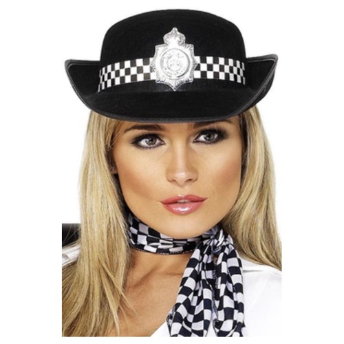 Naispolitseiniku müts